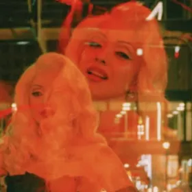 /noticias.musica/femme-fatale-significado-cancion-mon-laferte-nominada-cancion-ano-latin-grammy-2026