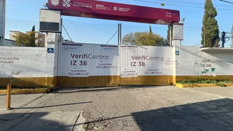 Cierran verificentros en CDMX
