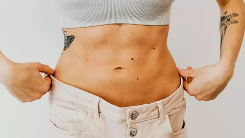 Paso a paso sigue el Método Hoshino y logra un vientre más firme