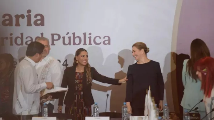 Maru Campos en su participación del Consejo Nacional de Seguridad Pública 2024 a lado de mandatarios como Evelyn Salgado, gobernadora de Guerrero.