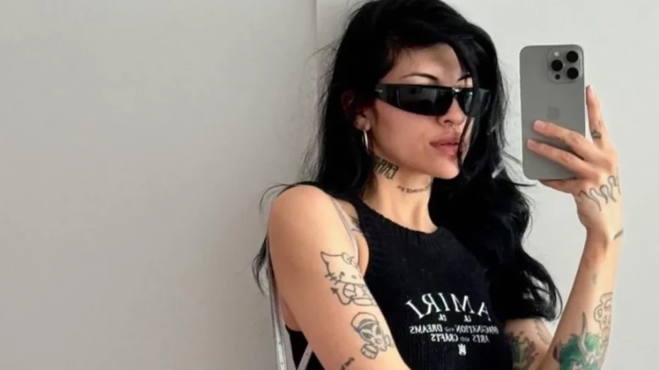 Video: Cazzu rompe el silencio sobre la boda religiosa de Nodal y Ángela Aguilar