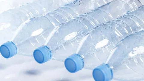 Agua embotellada cara en Monterrey