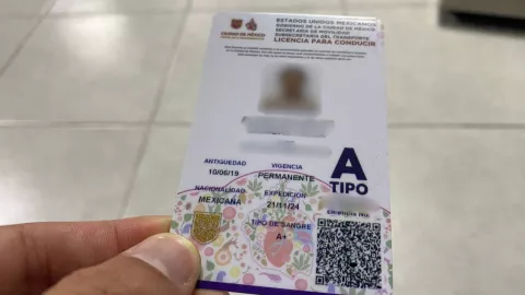 Licencia de conducir permanente en CDMX 2025