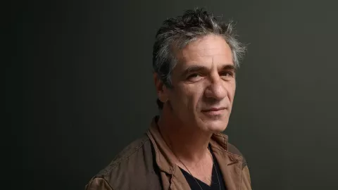 Muere Alon Aboutboul, actor de Batman.jpg