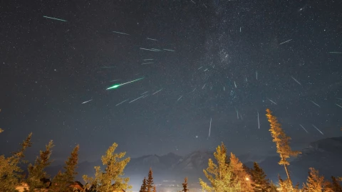 Las lluvia de estrellas Gem&iacute;nidas van a deslumbrar en diciembre de 2024