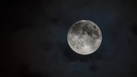 Eclipse penumbral lunar en México viernes 5 de mayo