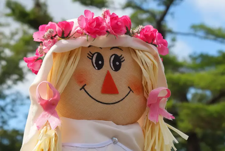 niña en diagnosticada con cancer de mama