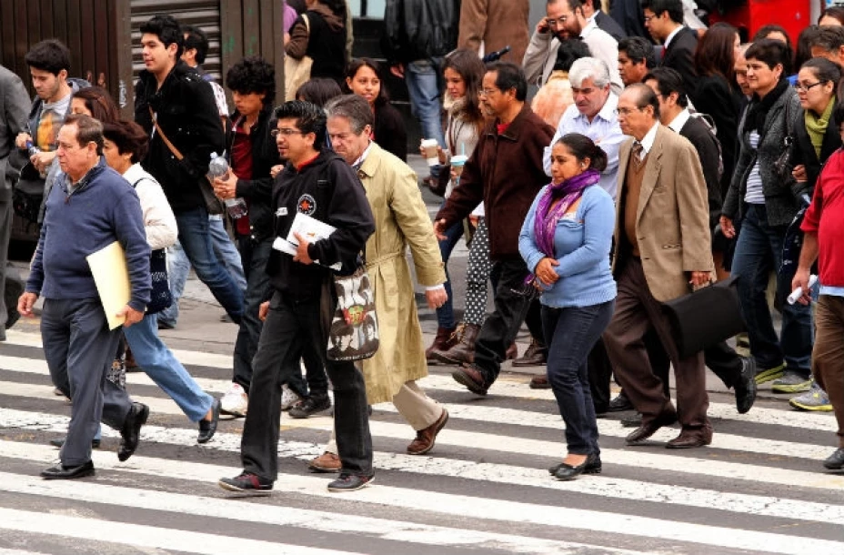 La noche de este lunes el Frente Frío Número 12, localizado en el centro de Estados Unidos de América, se aproximará al norte y noreste del país