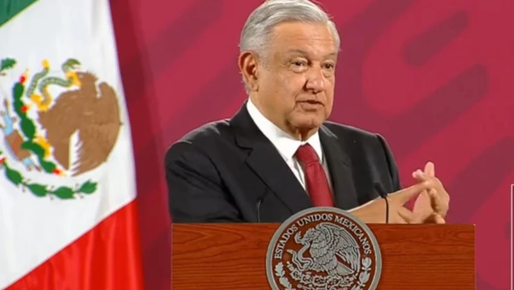 amlo conferencia palacio nacional sep.jpg