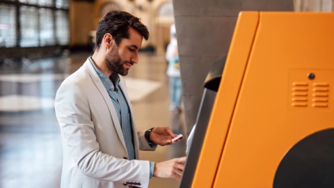 Este es el efecto del SAT si haces transferencias bancarias entre cuentas propias
