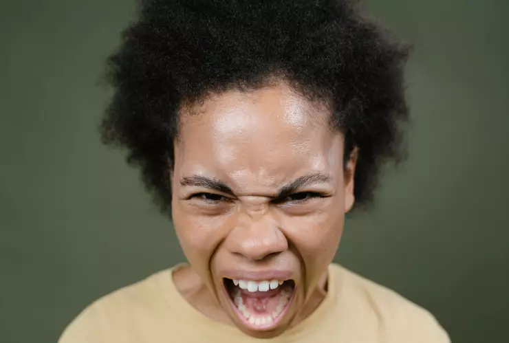 ¿Cuáles son los colores favoritos de las personas agresivas y faltos de empatía? IA responde