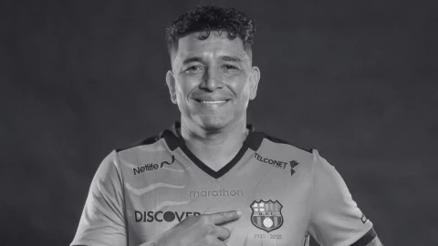 Asesinan a futbolista y estrella del Barcelona SC junto a su esposa.png
