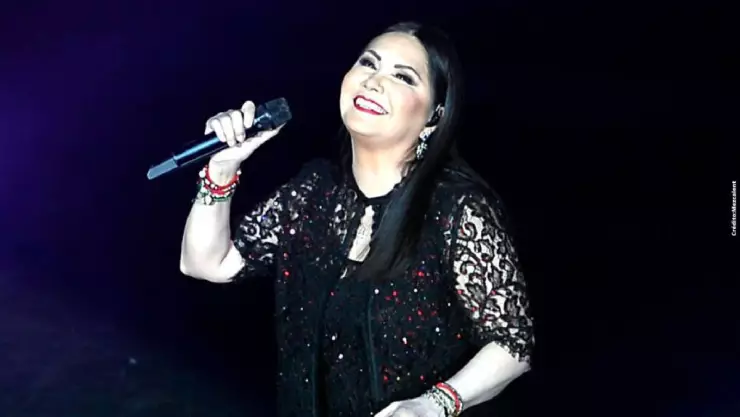 Ana Gabriel reaparece tras ser diagnosticada con neumonía; este es su estado de salud