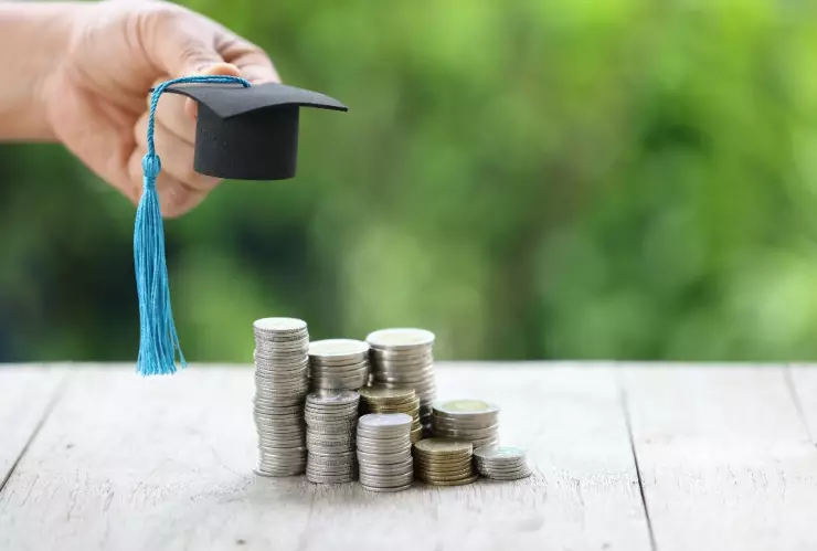 Beca Jóvenes Escribiendo el Futuro se puede combinar