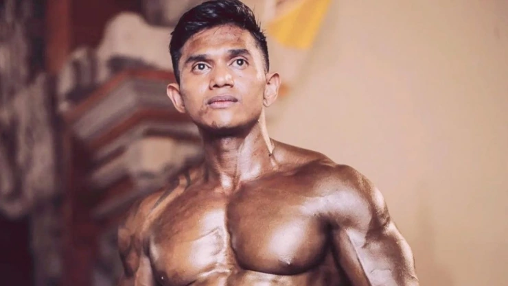 Muere el fisicoculturistas Justyn Vicky aplastado por una barra de 210 kilos
