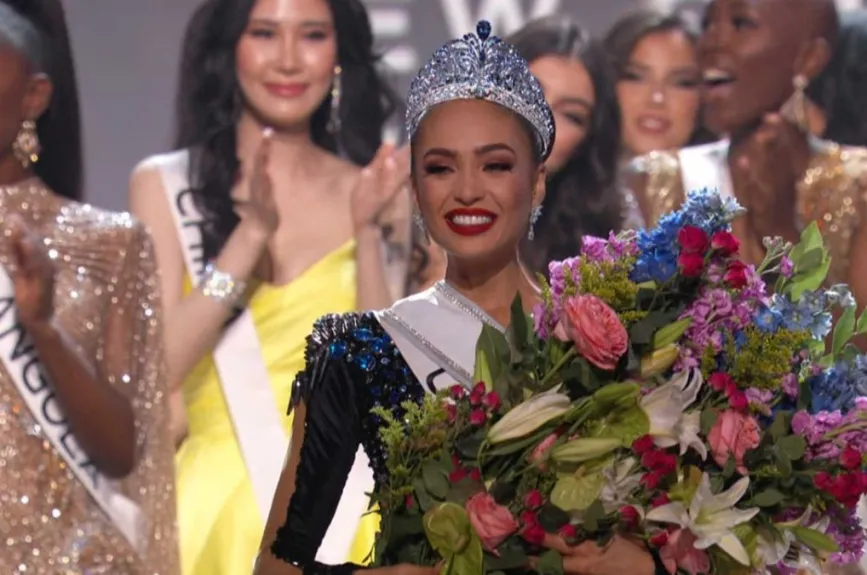 R’Bonney Gabriel, logró otorgarle la novena corona de Miss Universo a Estados Unidos.