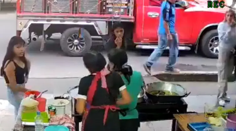 Mujer arroja aceite hirviendo a otra en Xalapa.