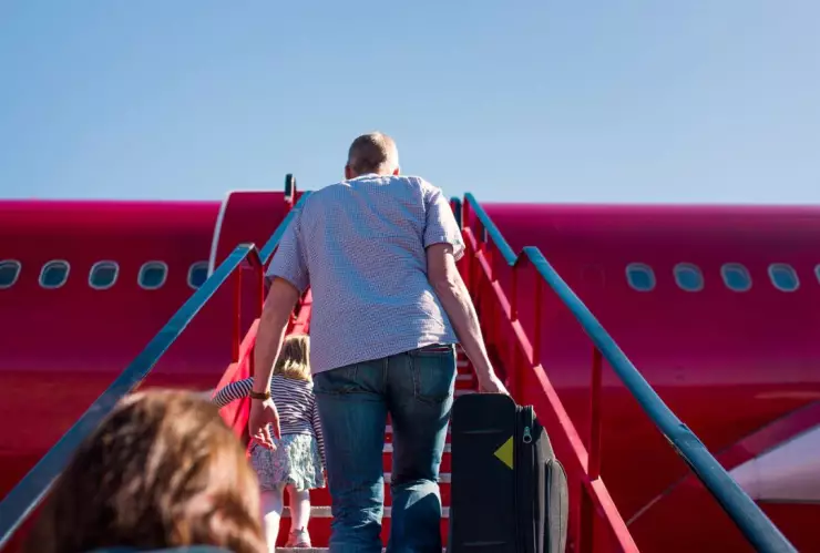 Cantidad de dinero máxima que puedes llevar en un avión