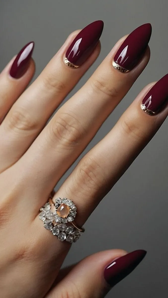9 diseños de uñas almendradas cortas que te harán lucir muy elegante: las usan las artistas
