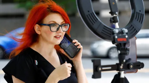 EU demanda a TikTok por crear adicción en los jóvenes; esto se sabe