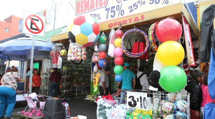 El 60% de la población económicamente activa en México labora en el sector informal de la economía