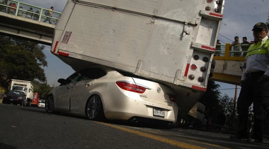Un helicóptero del ERUM trasladó a los paramédicos al lugar de los hechos