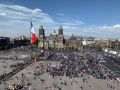 El Zócalo de la CDMX se llenó desde el mediodía para el AMLOFEST