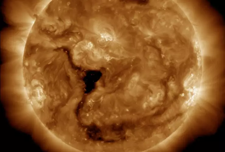 Agujero en el sol.jpg