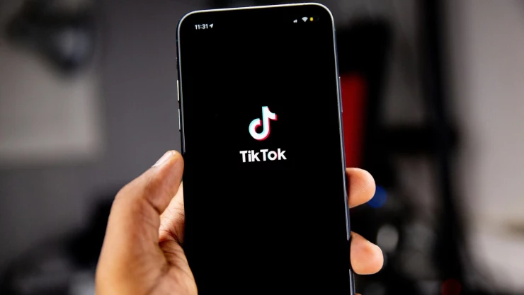 Encuentran muerta a niña luego de publicar un TikTok; había dicho que no viviría más de 14 años