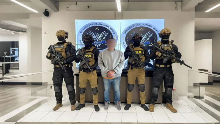 Detienen en Tijuana a un hombre buscado por un secuestro en Culiacán. .jpg