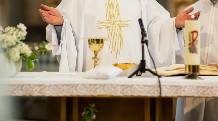 sacerdote
