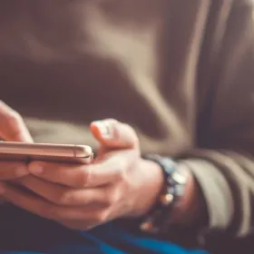 Cómo convertir tu smartphone en un router de viaje para ofrecer Internet.jpg