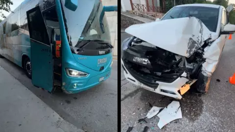 ¡Mañana con accidente! Autobús y camioneta sufren fuerte choque en carretera Tulum- Playa del Carmen