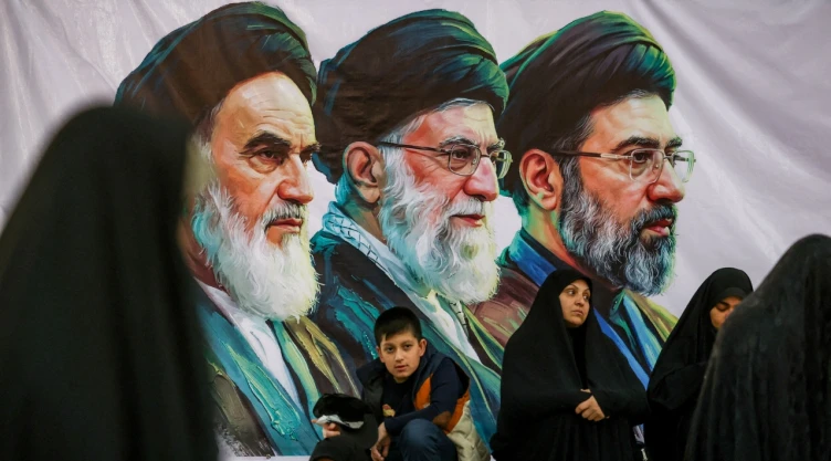 Irán exige el desbloqueo inmediato de miles de millones para seguir negociando la paz