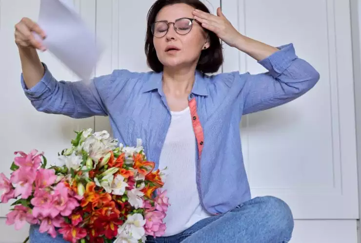 ¿Cómo y cuáles son los síntomas de la menopausia precoz?