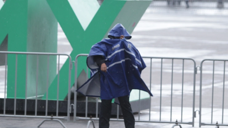 Ligera lluvia en el Centro Histórico