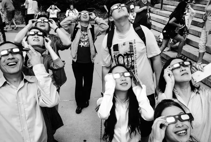 Eclipse solar 2024: ¿Cuánto tiempo verlo sin lastimar tus ojos?