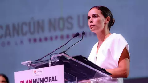Ana Paty Peralta presenta el Plan Municipal de Desarrollo 2024-2027 para Cancún.jpg