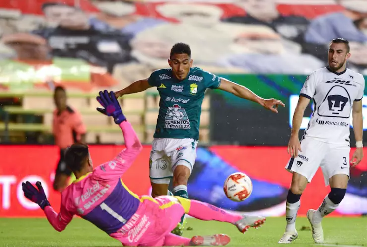 Alfredo Talavera expulsado César Ramos