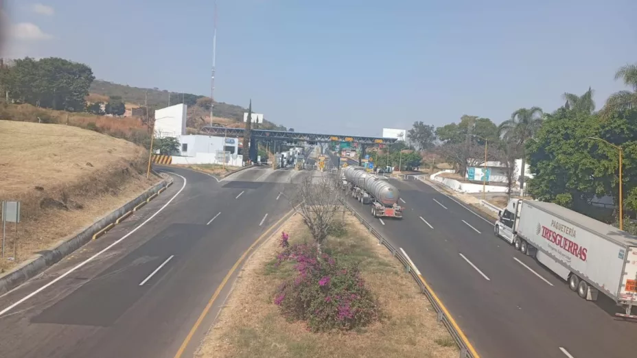 Suspenden clases en centros universitarios de la UdeG por manifestaciones de transportistas