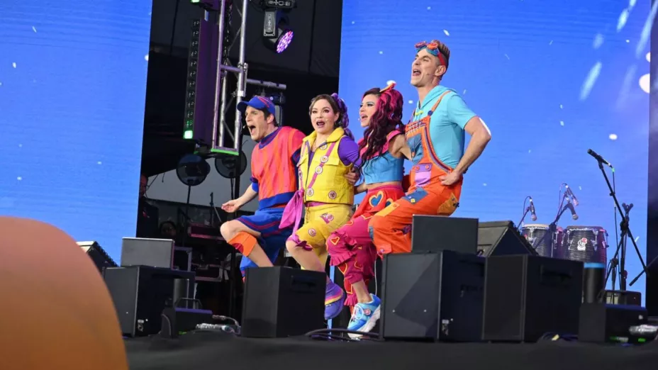 Vivimos un concierto lleno de emociones y contamos con la presencia de grandes personalidades musicales.