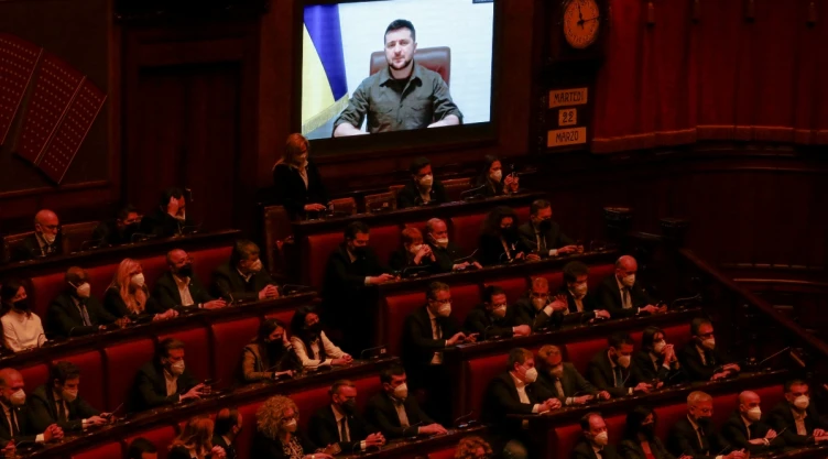 zelensky italia vacaciones