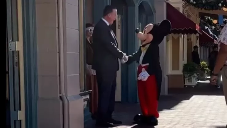 Mickey y Walt Disney se reencuentran