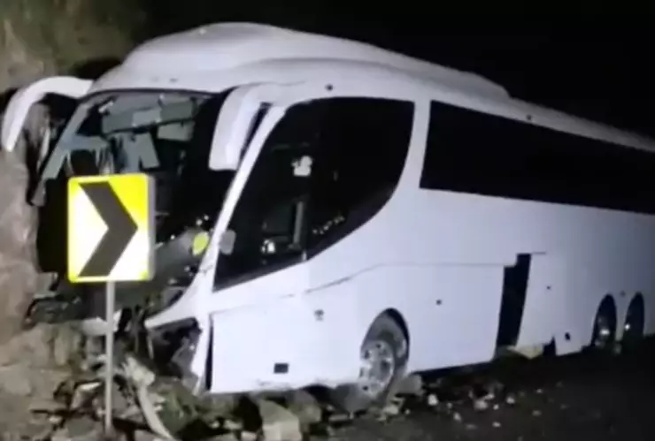 Camión accidentado en Badiraguato