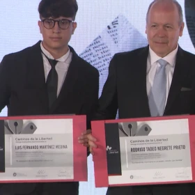 Caminos de la Libertad premia a voces criticas