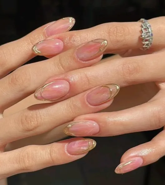 diseños de uñas color rosa con nude