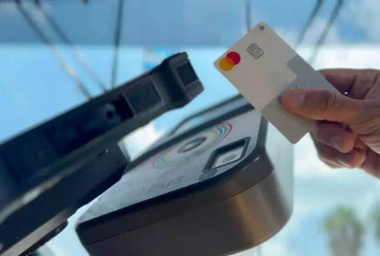 pago con tarjeta de crédito y débito en qrobús.jpg