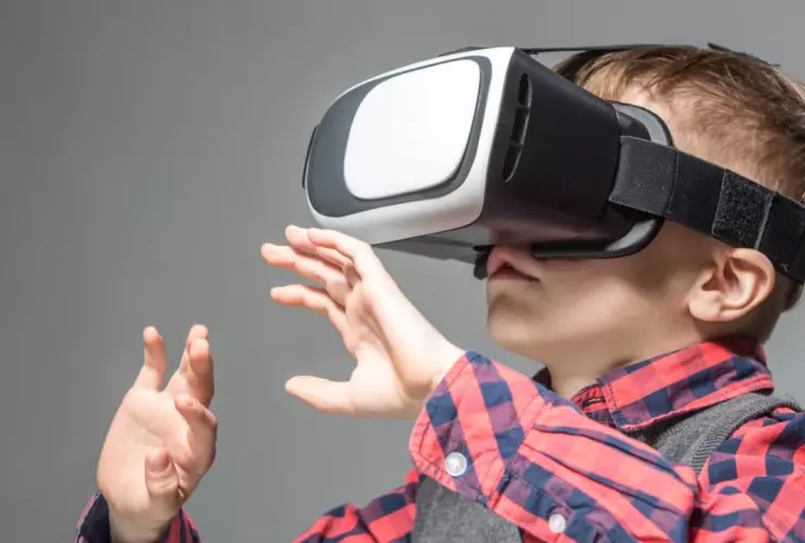 Aprueban tratamiento con lentes VR para niños con ambliopía