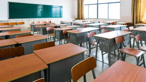 Las aulas vacías debido a los días sin clases en abril en México