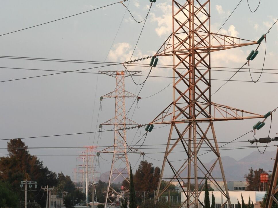 Si respetan esencia, pueden modificar Reforma Eléctrica: AMLO